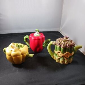 Avon Seasons Harvest Collections 3 Teapots Miniatures